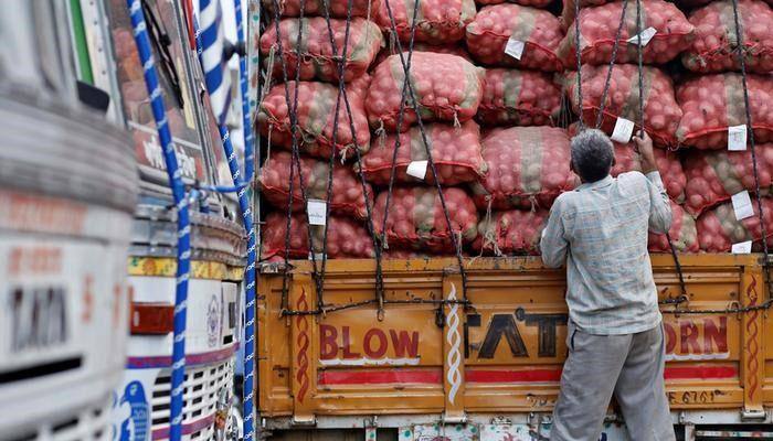 'Government moving ultra-fast, April 2017 GST deadline achievable'