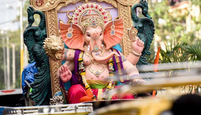 Do you know Lord Ganesh has an accountant – Watch it to believe it!