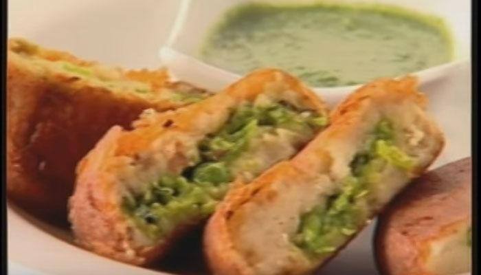 Stuffed Aloo Tikki recipe: Watch how chef Sanjeev Kapoor makes it in easy steps!