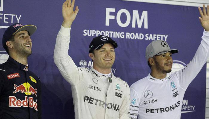 Singapore Grand Prix: Nico Rosberg storms to pole in Marina Bay