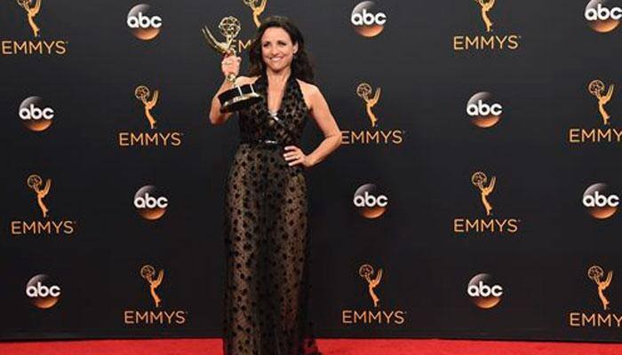 Julia Louis-Dreyfus honours father at Emmy Awards