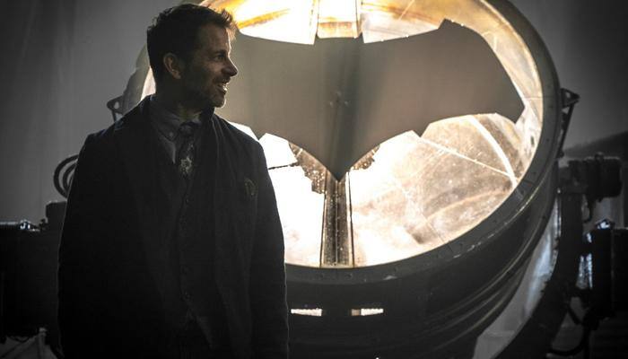 Zack Snyder tweets stills from 'Justice League' set
