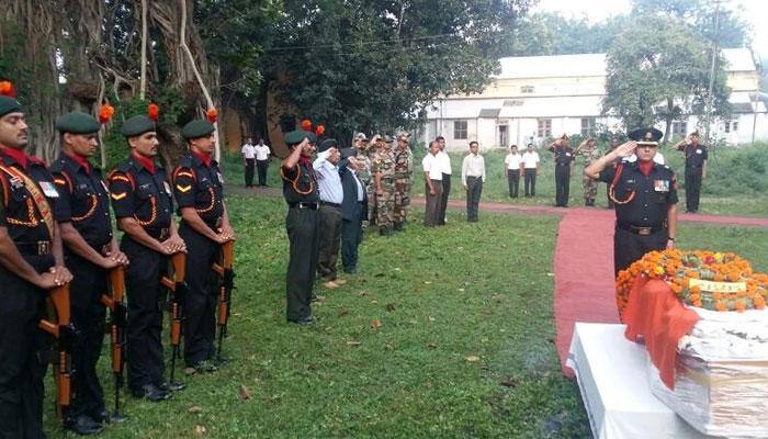 Nation bids tearful adieu to Uri bravehearts, seeks revenge on Pakistan