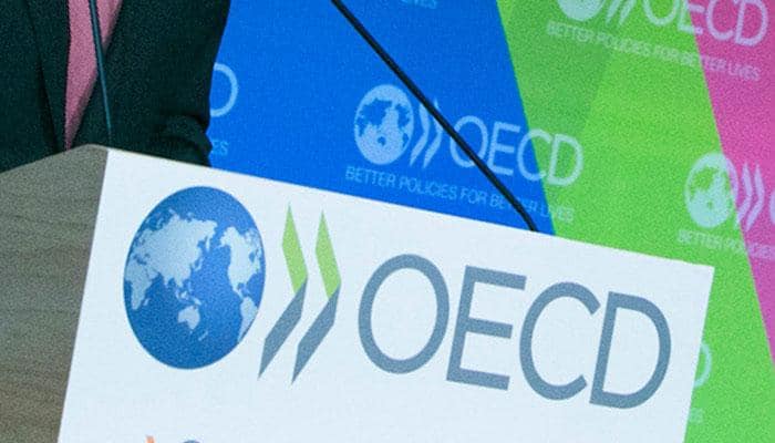 OECD sees growth flounder as &quot;globalisation stalls&quot; 