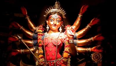 Planning to visit Kolkata during Durga Puja? You might find a dash of Shakespeare too