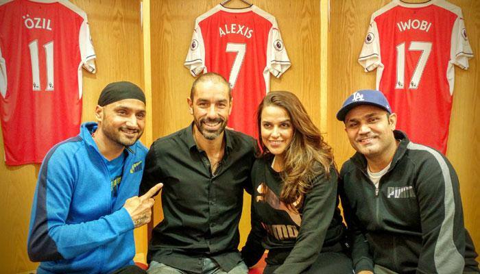 Harbhajan Singh, Virender Sehwag, Neha Dhupia rub shoulders with Arsenal legend Robert Pires at Emirates