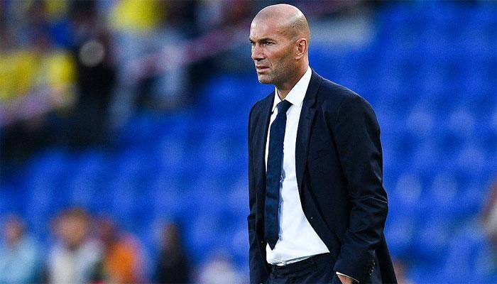 Real Madrid coach Zinedine Zidane brushes off Cristiano Ronaldo snub