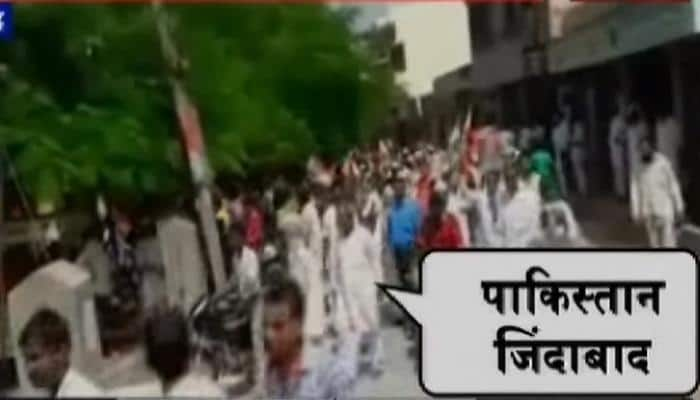 SHAMEFUL! &#039;Pakistan Zindabad&#039; slogans shouted during Congress rally organised for Uri martyrs? WATCH