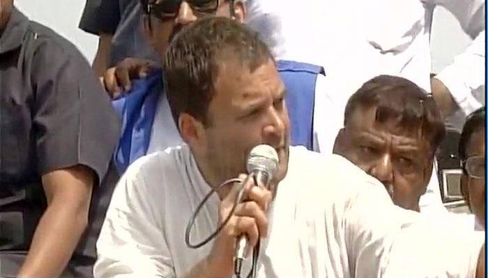 Rahul Gandhi prays at Mathura&#039;s Dwarkadheesh temple, begins Kisan Maha Yatra