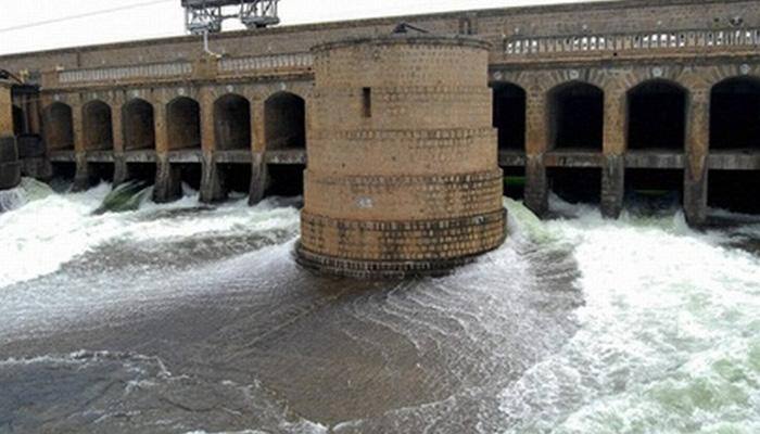 Cauvery water row: Supreme Court asks Karnataka to release 2,000 cusecs water per day to Tamil Nadu