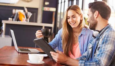 Heavy Facebook users cool about sharing personal information