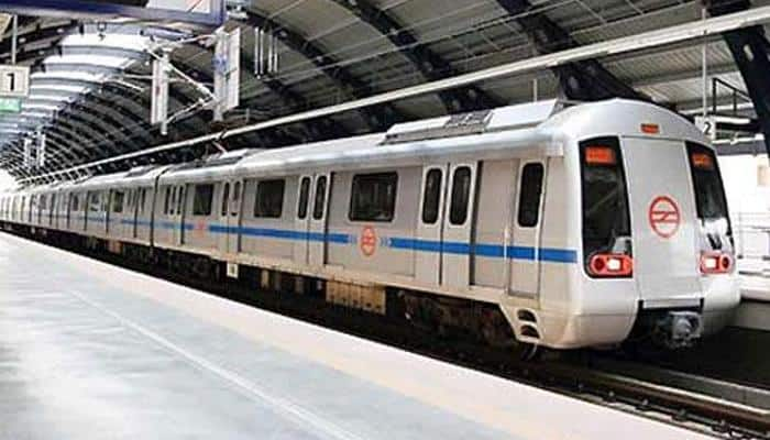 Bomb scare at Delhi&#039;s Rajouri Garden metro station 