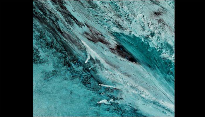 NASA satellite captures volcanic trio erupting together in South Sandwich Islands! - See pic