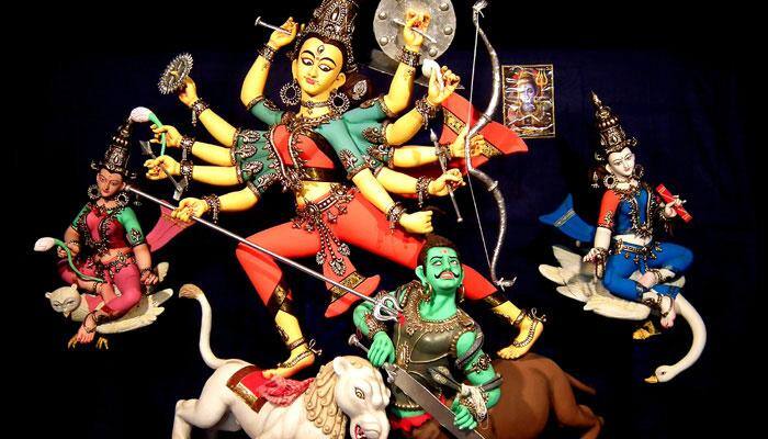 Durga Puja 2016: Bengal all set to welcome Maa | Feature News | Zee News