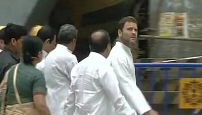 ‪‪Rahul Gandhi becomes first national leader to visit Jayalalithaa at hospital, says she is 'improving'