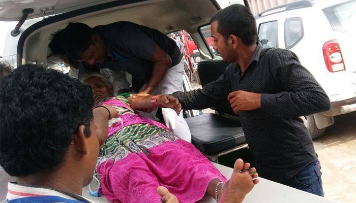 Stampede at Mayawati&#039;s rally: Three dead, dozen injured; CM announces compensation