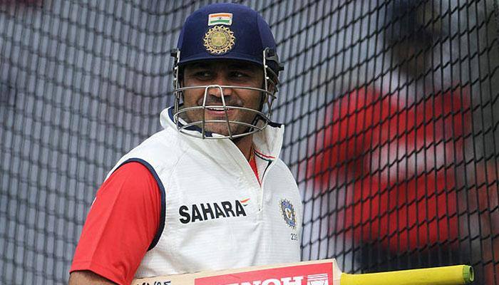 Virender Sehwag congratulates Mohammad Kaif on completing 10,000 first-class runs