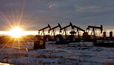 Oil falls back from $50, but Indian basket regains this level
