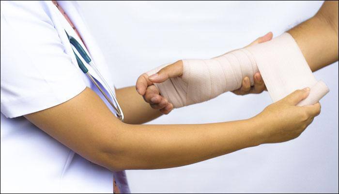 Wound healing made easy: NASA develops electroactive bandages!