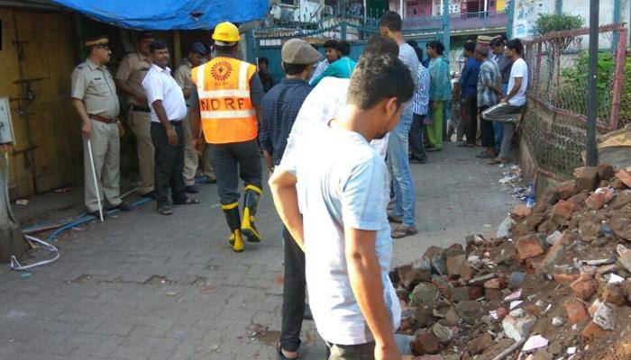 Mumbai: Five-storey building collapses in Bandra East, 2 girls feared trapped; NDRF reaches spot