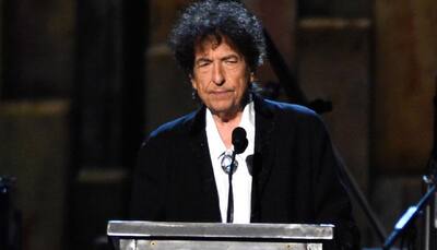 Nobel Prize 2016: Bob Dylan performs in Las Vegas, makes no mention coveted prize