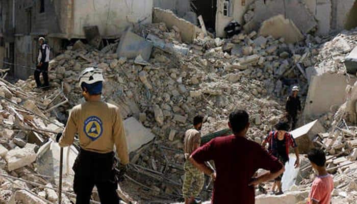 Intense air strikes batter Syria`s Aleppo: Monitor