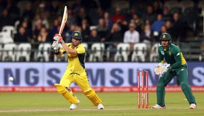 David Warner blasts 173 runs off just 136 balls against South Africa in 5th ODI – WATCH