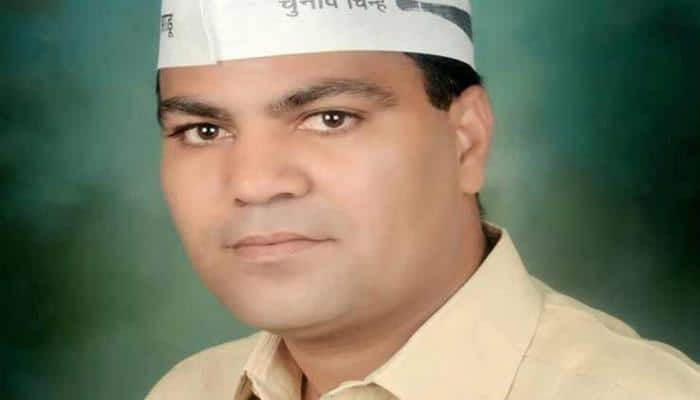 Hours before Arvind Kejriwal&#039;s rally in Surat, AAP MLA Gulab Singh arrested by Delhi Police in Gujarat