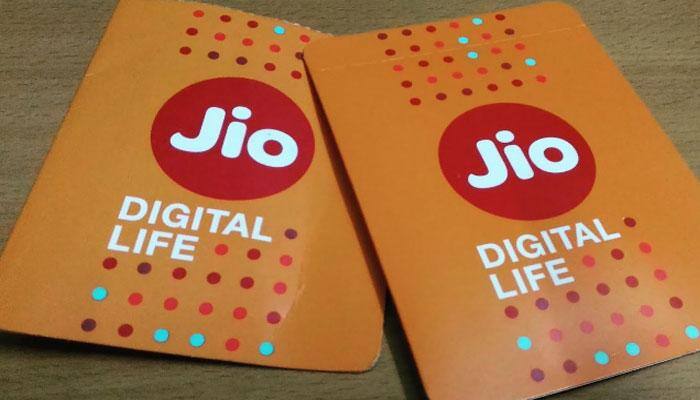 Reliance Jio SIM cards selling in black market for Rs 500