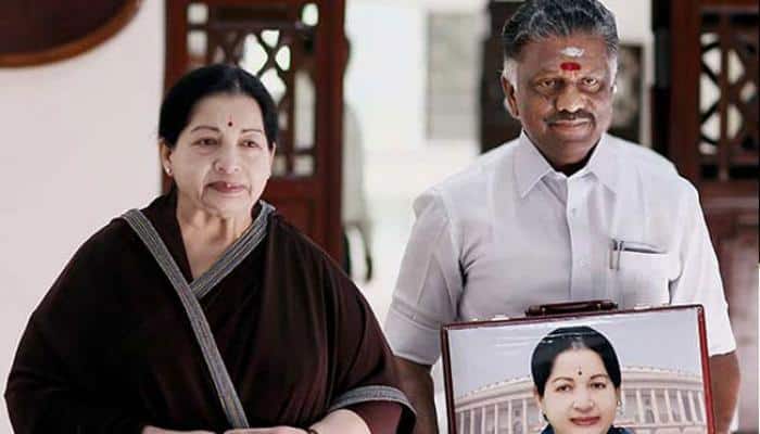 Jayalalithaa in hospital: Close aide O Panneerselvam chairs cabinet meet, fans hold prayers for CM&#039;s speedy recovery
