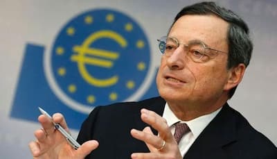  Mario Draghi says ECB 'didn`t discuss' winding down massive bond purchases 