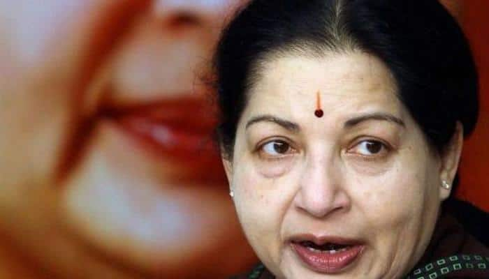 Jayalalithaa&#039;s followers offer gold, silver worth Rs 1.60 crore at Mysuru&#039;s Chamundeshwari Temple