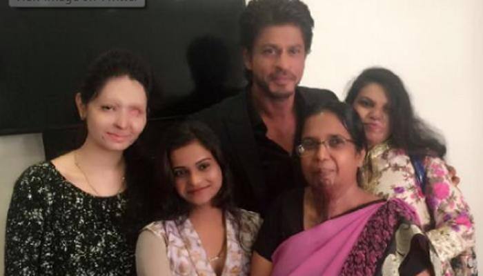 Shah Rukh Khan shares priceless moments with acid attack survivors
