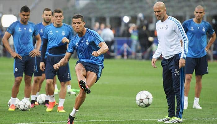 &#039;Phenom&#039; Cristiano Ronaldo deserves Ballon d&#039;Or: Zinedine Zidane