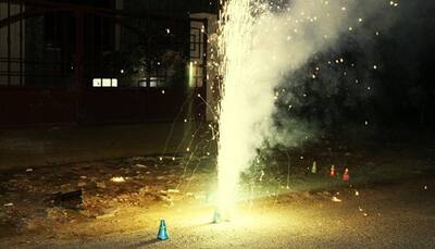Citizens not in favour of bursting crackers after 10pm, reveals survey 