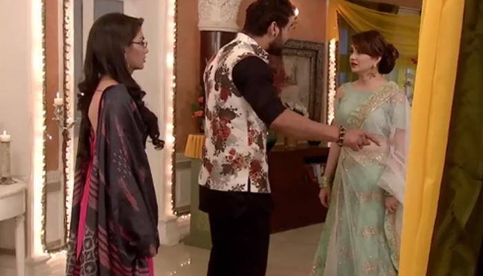 Kumkum Bhagya - Episode 700: Abhi calls off the Mehendi function