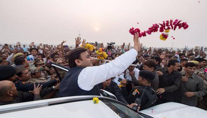 UP CM Akhilesh Yadav set to kick off 'Vikas Rath Yatra' Thursday; Mulayam, Shivpal to be present