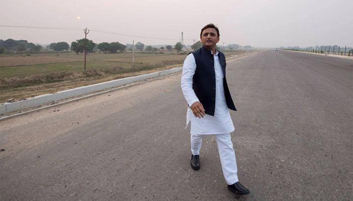 Akhilesh Yadav to embark on 'Vikas Rath Yatra' today; suspense continues over presence of Mulayam, Shivpal ​