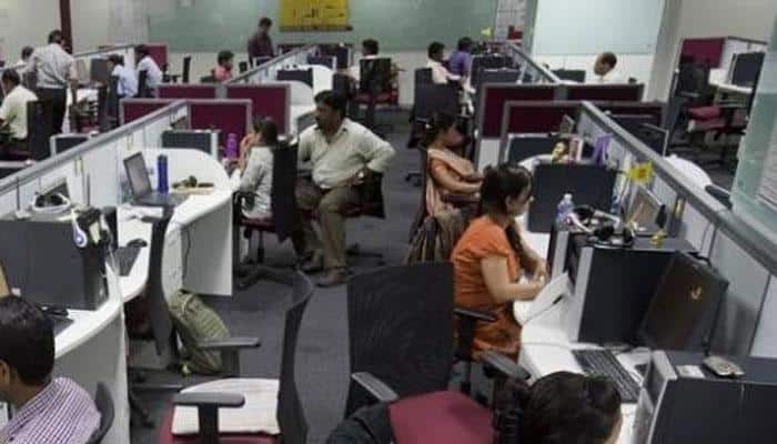 India&#039;s service sector activity in October gathers pace