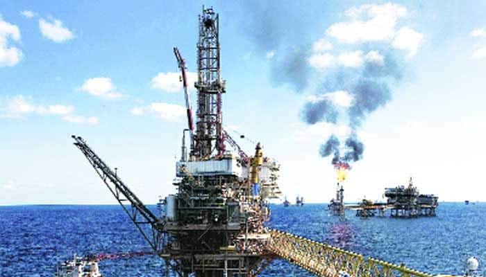 Govt seeks Rs 10,000 crore from RIL for unduly gaining from gas migration from ONGC&#039;s KG Basin