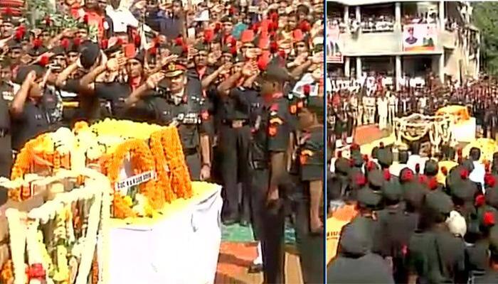 Last rites of slain soldier Naik Tupare, who died in Pak firing, performed in Kolhapur