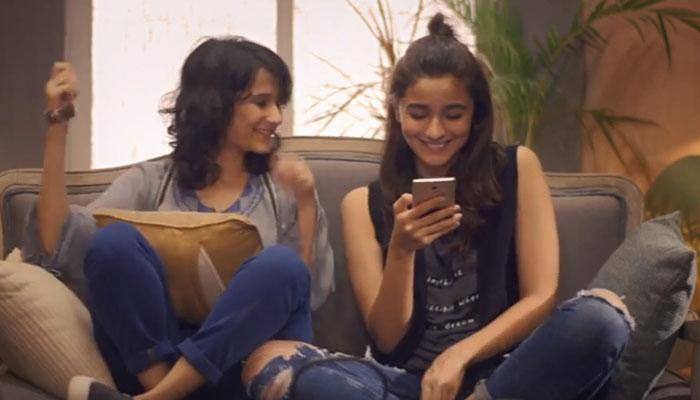 'Dear Zindagi': Alia Bhatt pushes dating woes to left, chooses Tinder