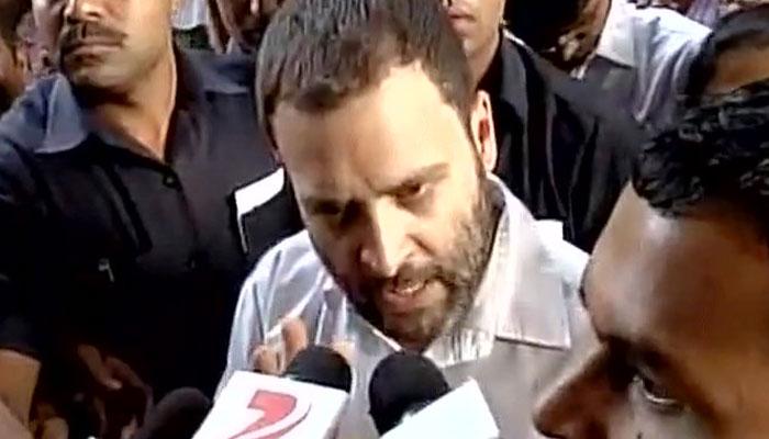 Rahul Gandhi joins queue outside Delhi ATM 'in support of people' Rahul Gandhi joins queue outside Delhi ATM 'in support of people'