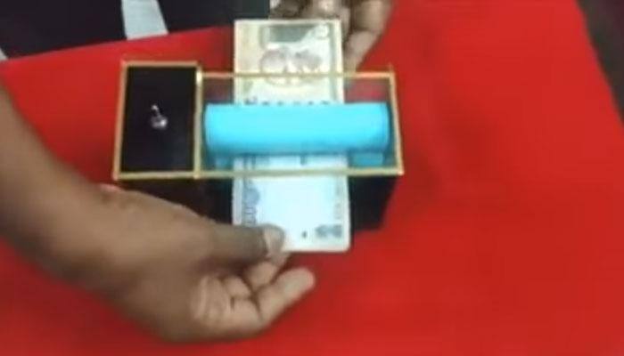 Magic Currency Converter – Here is how to convert Rs 500 note into five Rs 100 notes