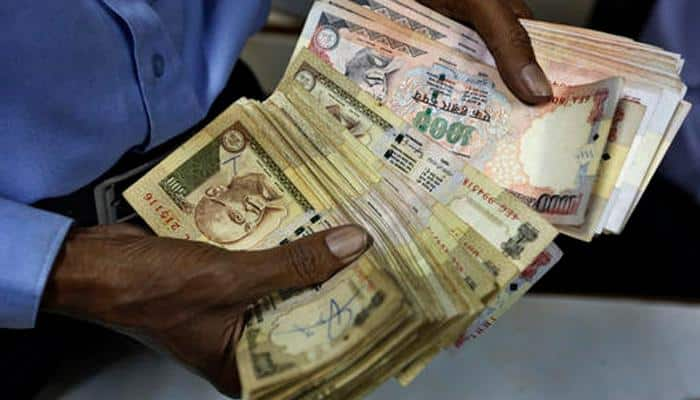 Deadline for using demonetised notes extended till November 14: Finance Ministry