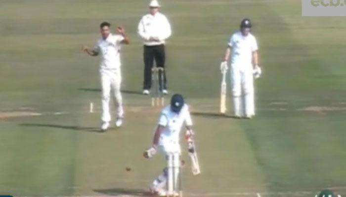 Cheteshwar Pujara given out for &#039;handling the ball&#039;, worst possible manner to lose wicket – Video