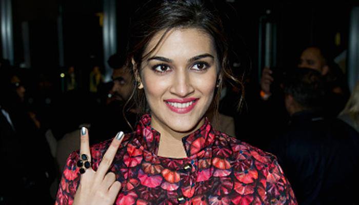 Kriti Sanon absolutely fine, denies being ill on  'Bareilly Ki Barfi' sets! 