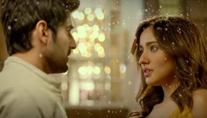 Director Anubhav Sinha  takes steps to safeguard 'Tum Bin 2'