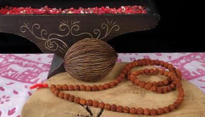 Know the benefits of wearing Rudraksha