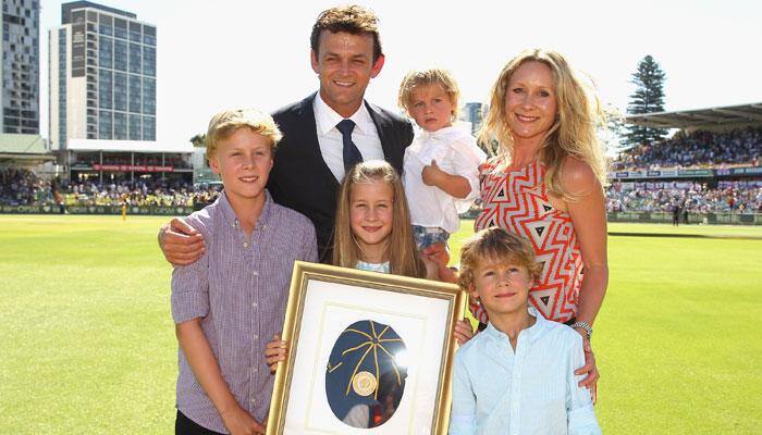Virender Sehwag birthday bomb is back! This time Aussie great Adam Gilchrist is made to play 'Gilli Danda'